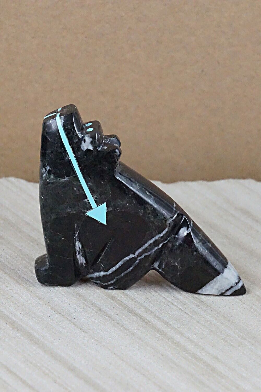 Wolf Zuni Fetish Carving - Bernard Laiwakete
