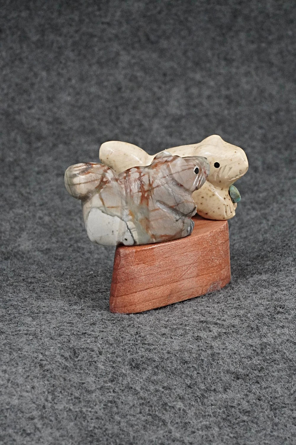 Squirrel Zuni Fetish Carving - Justin Red Elk