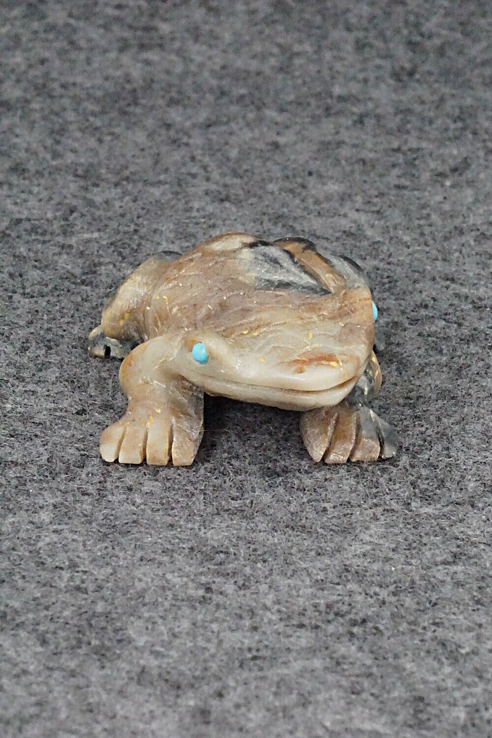 Frog Zuni Fetish Carving - Dana Malani