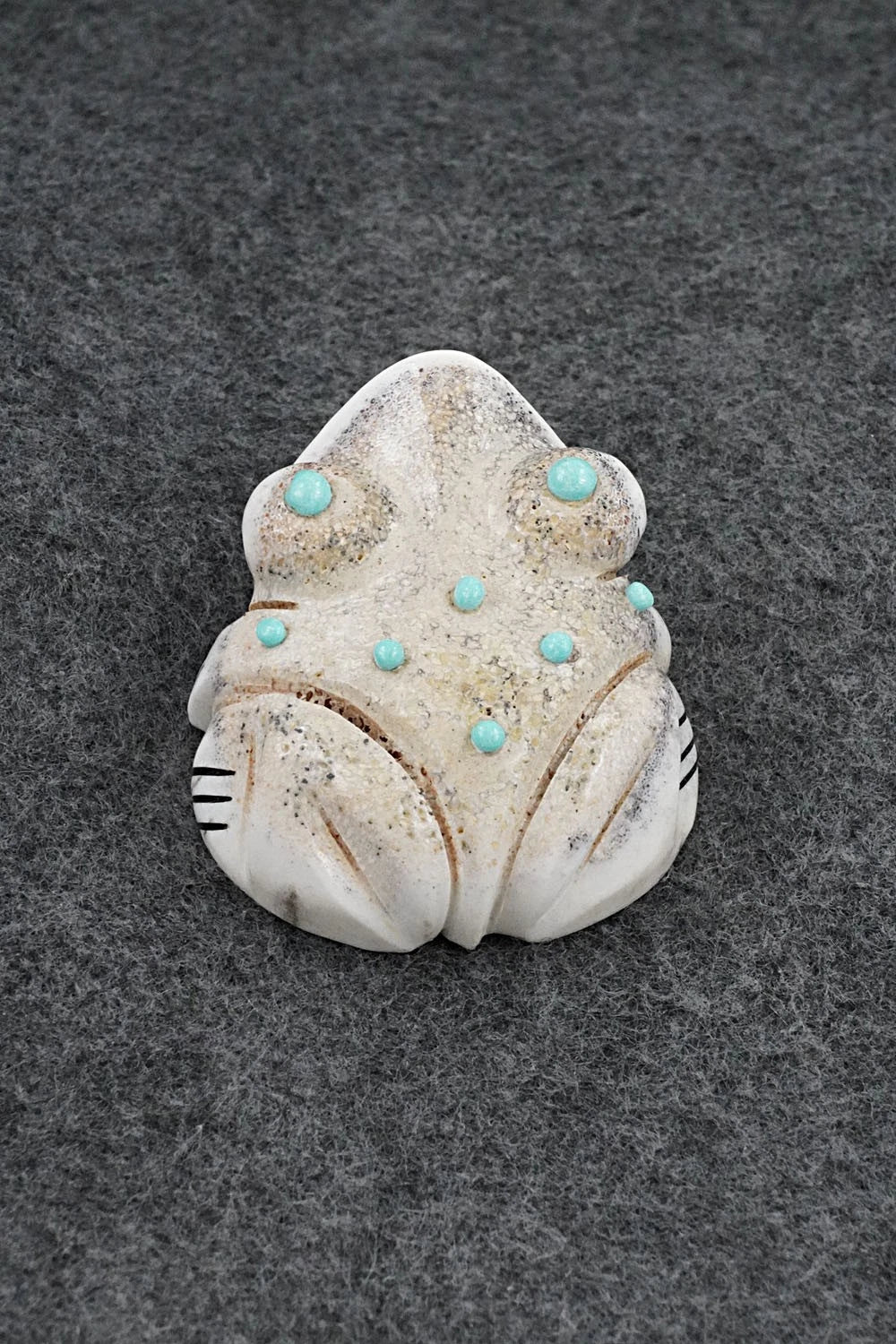 Frog Zuni Fetish Carving - Claudia Peina