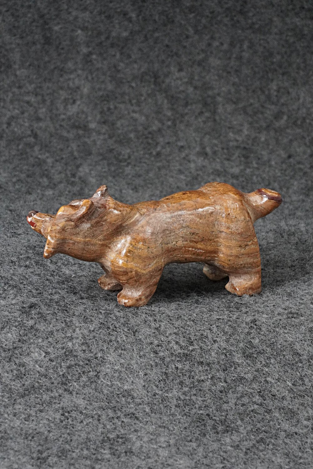 Bobcat Zuni Fetish Carving - Freddie Leekya