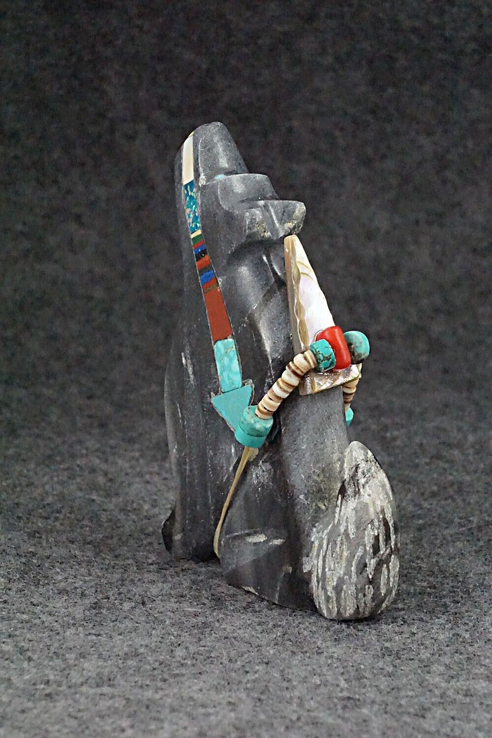 Wolf Zuni Fetish Carving - Rodney Laiwakete