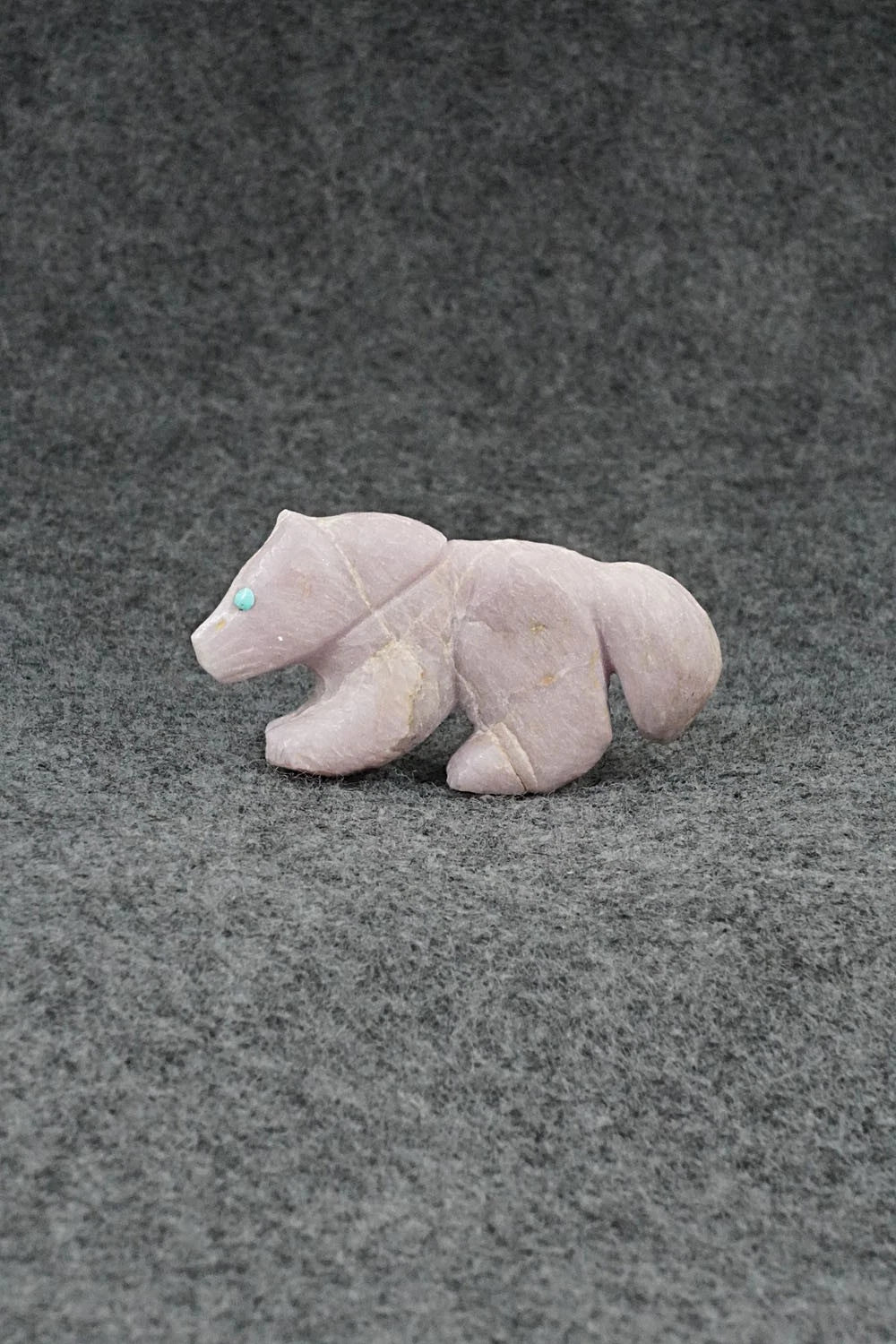 Wolf Zuni Fetish Carving - Jonas Hustito