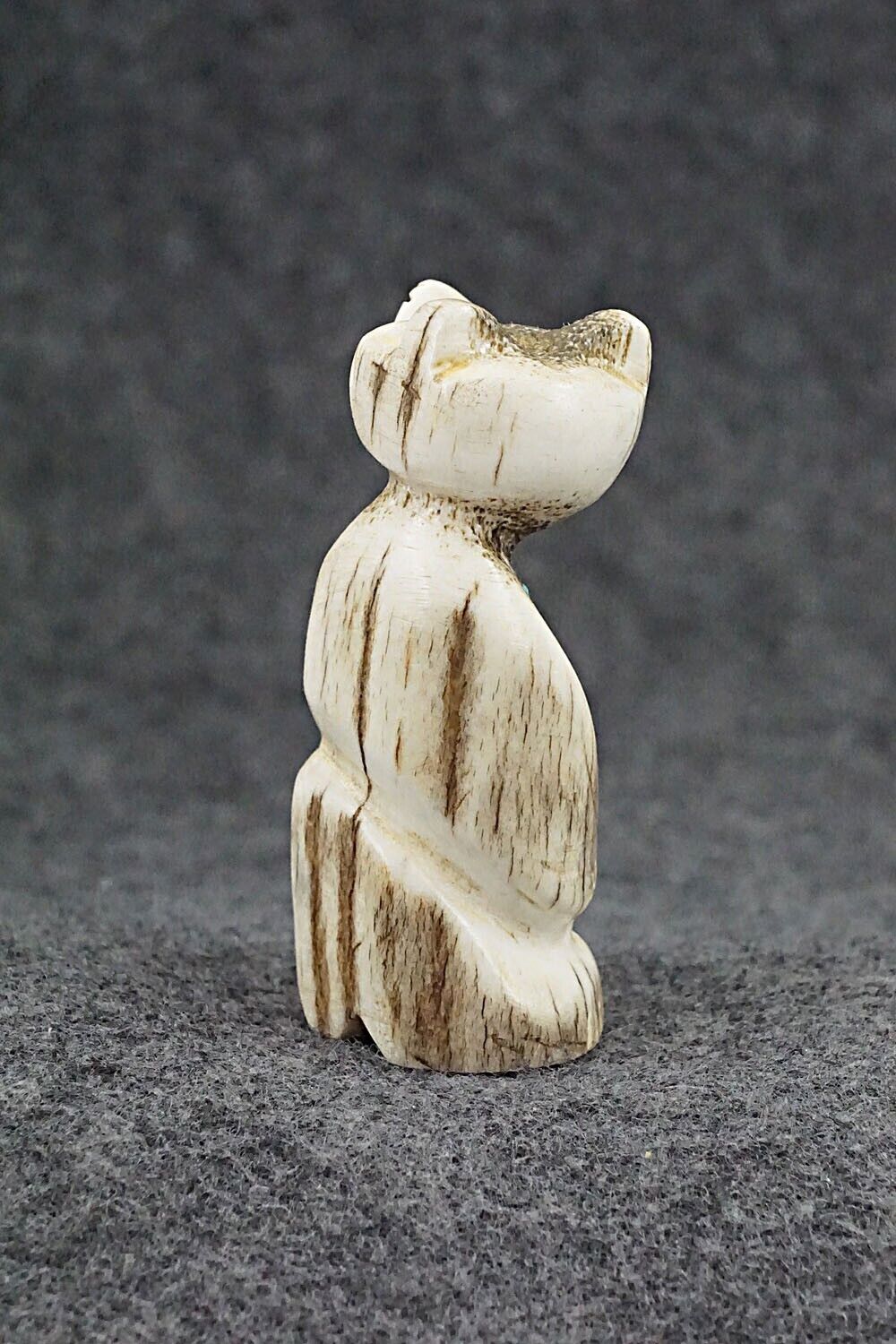 Bear Zuni Fetish Carving - Brandon Phillips