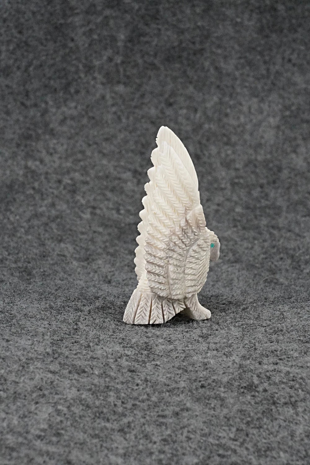 Eagle Zuni Fetish Carving - Justin Hustito