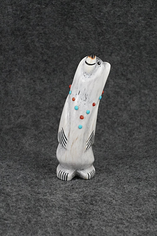 Bear Zuni Fetish Carving - Claudia Peina