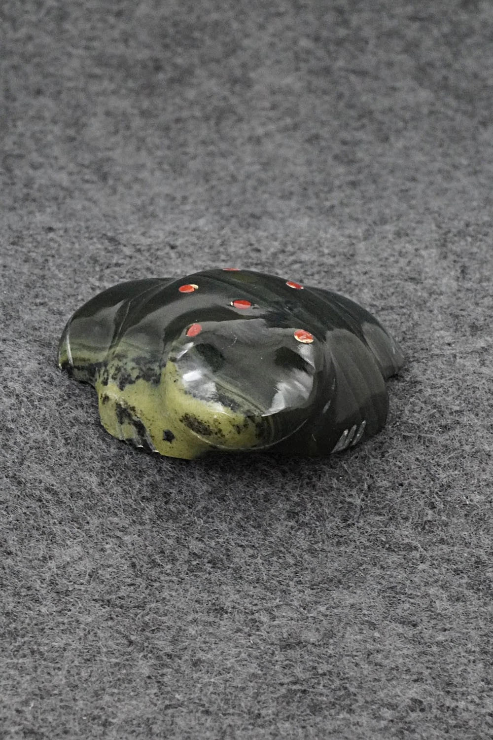 Frog Zuni Fetish Carving - Daphne Quam