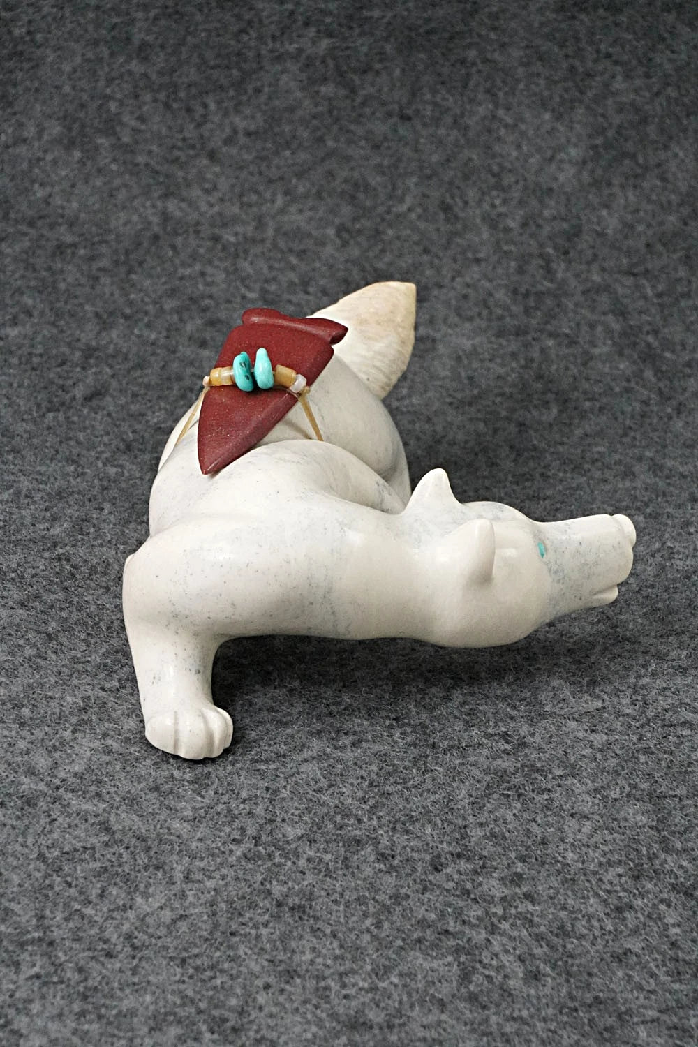 Wolf Zuni Fetish Carving - Albert Eustace