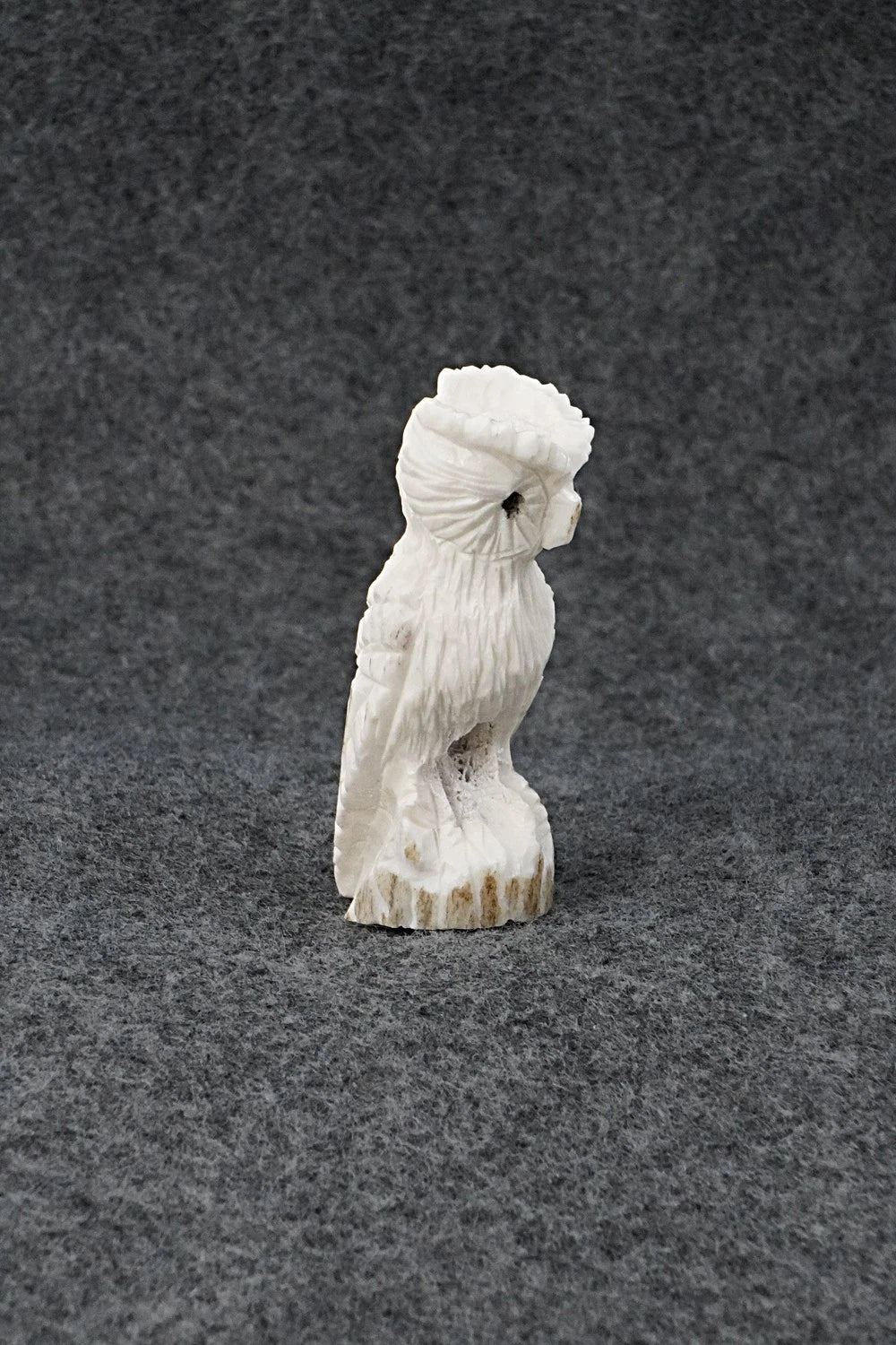 Owl Zuni Fetish Carving - Chris Peina
