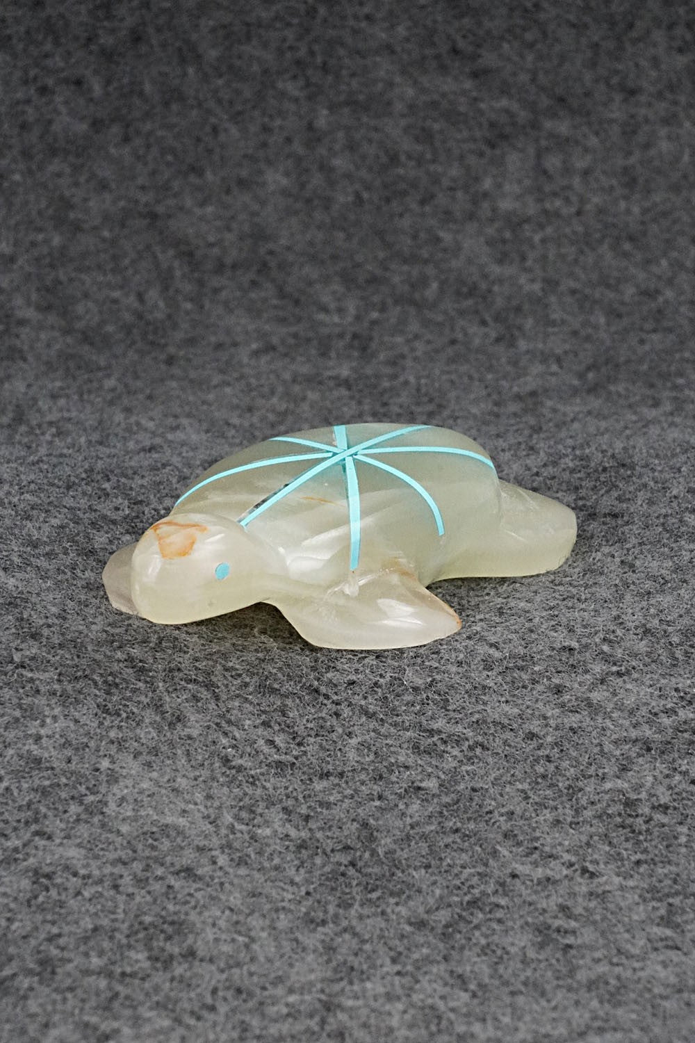 Turtle Zuni Fetish Carving - Kenric Laiwakete
