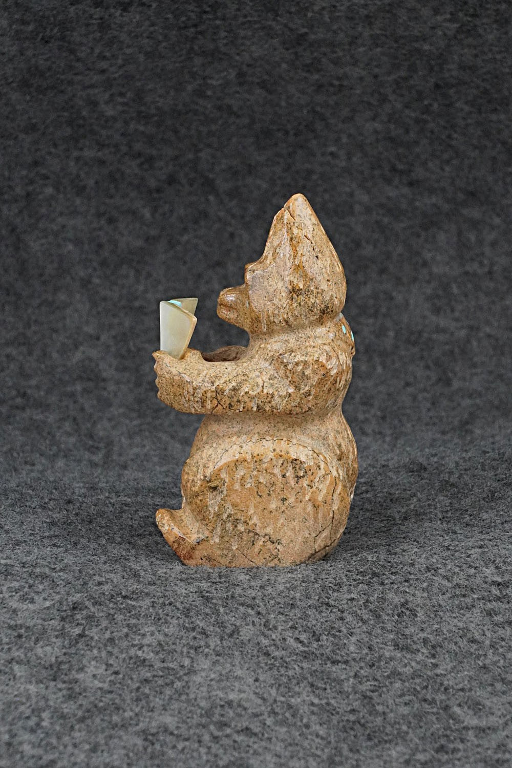 Gorilla Zuni Fetish Carving - Freddie Leekya