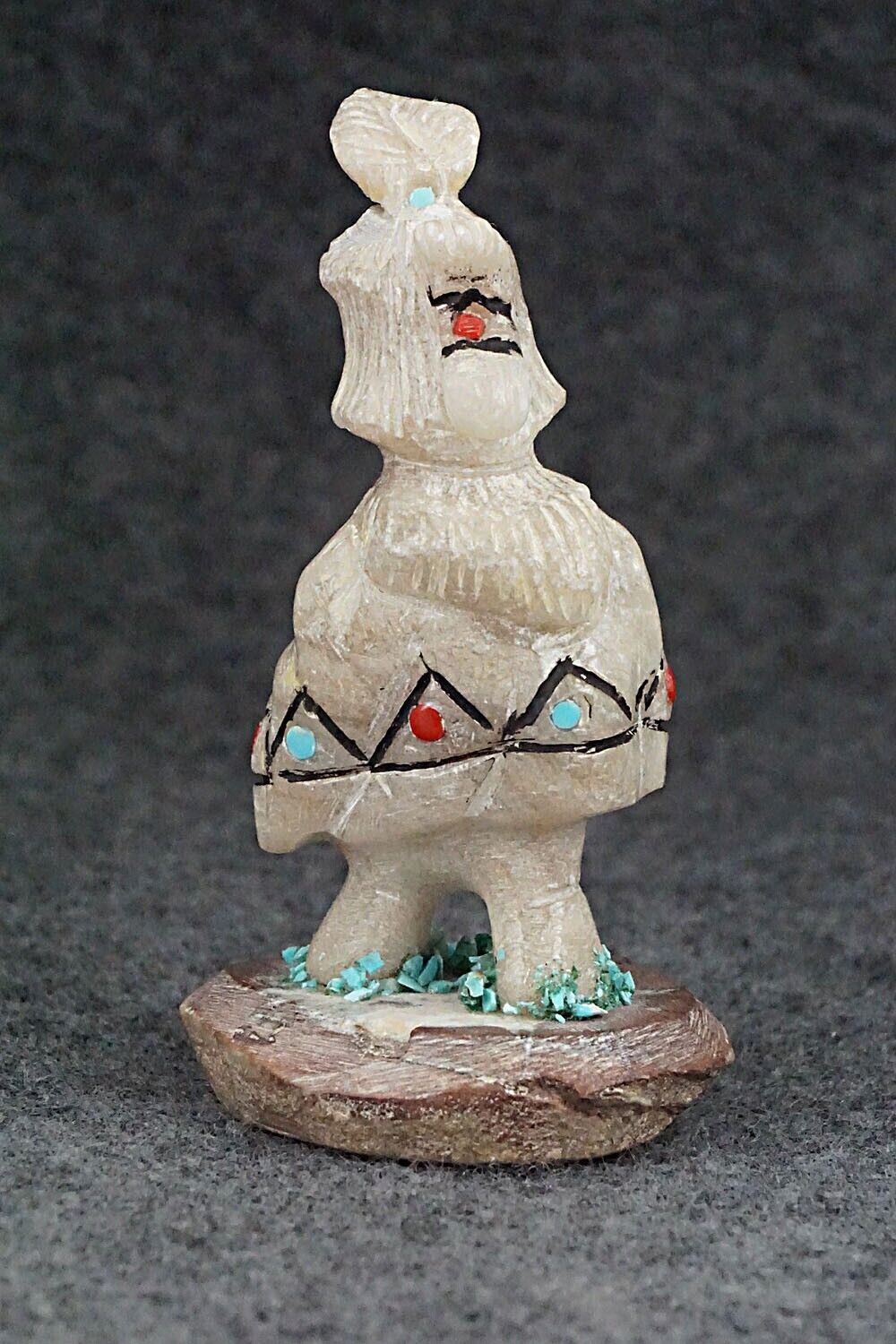 Corn Maiden Zuni Fetish Carving - Narren Bowannie