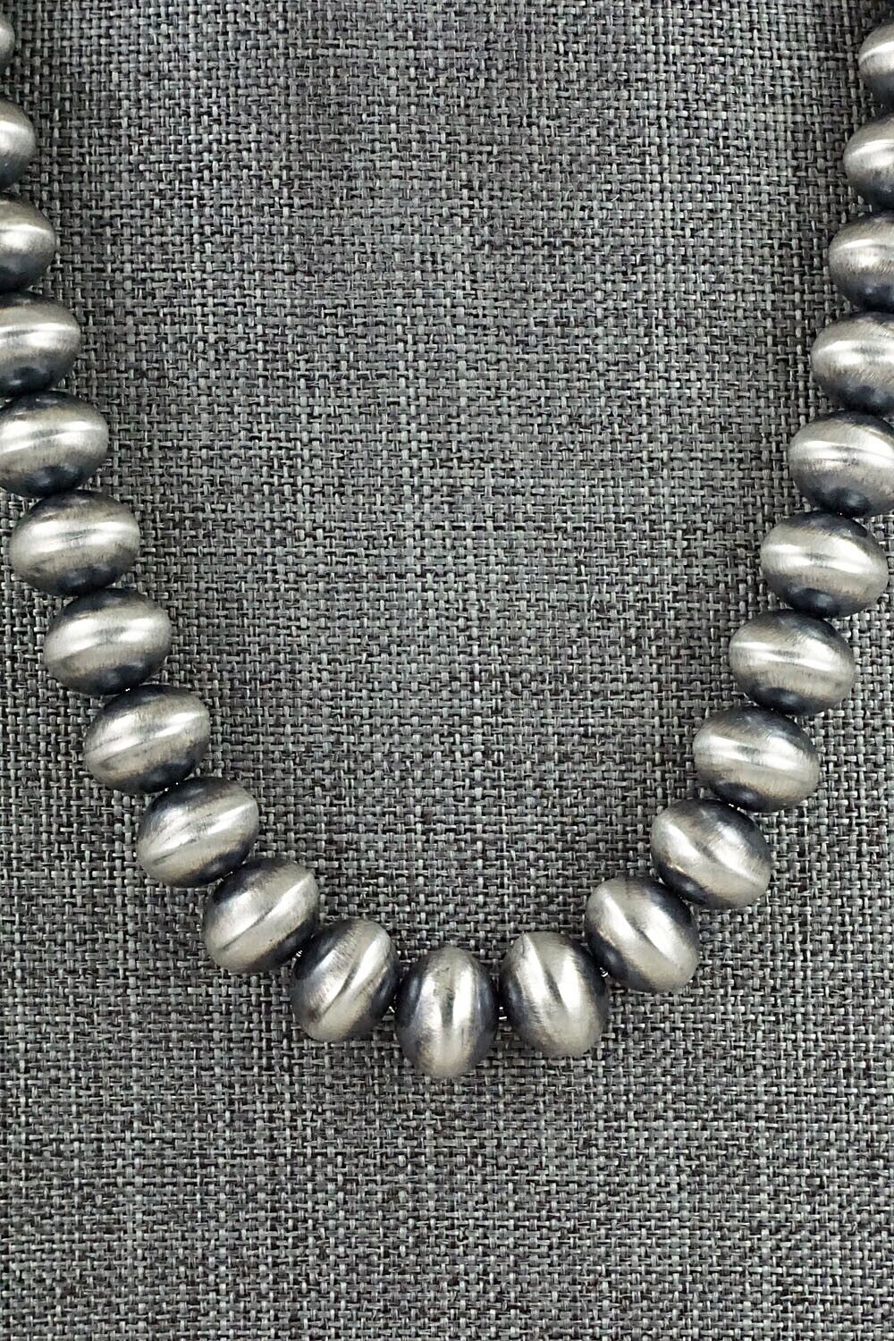 Sterling Silver Navajo Pearl Necklace 18" - Bryannen Halwood