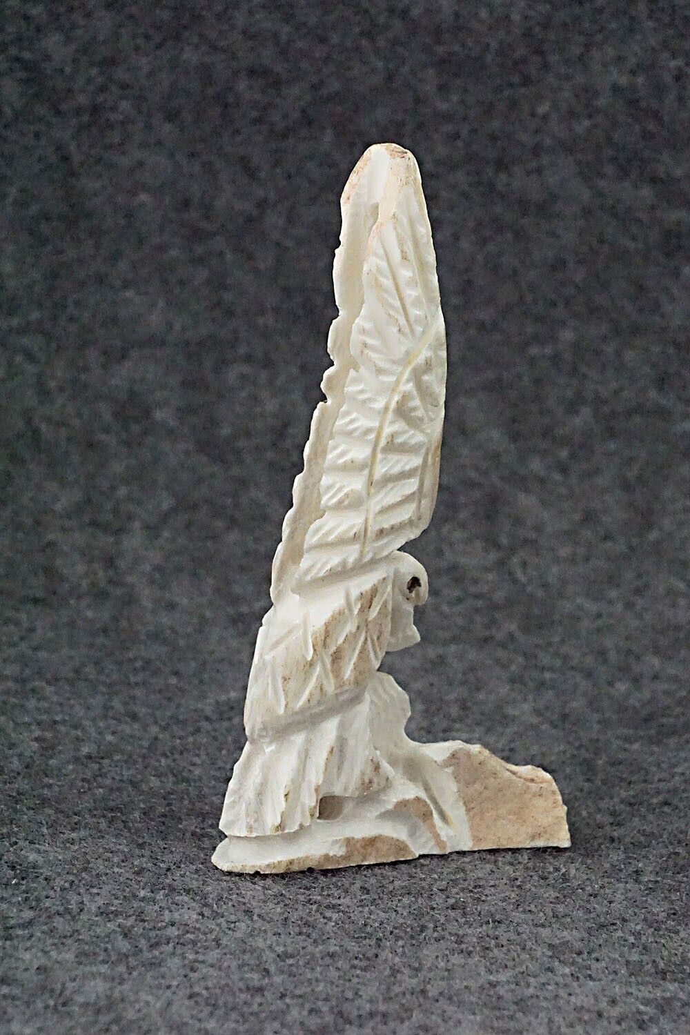 Eagle Zuni Fetish Carving - Jerrold Lahaleon