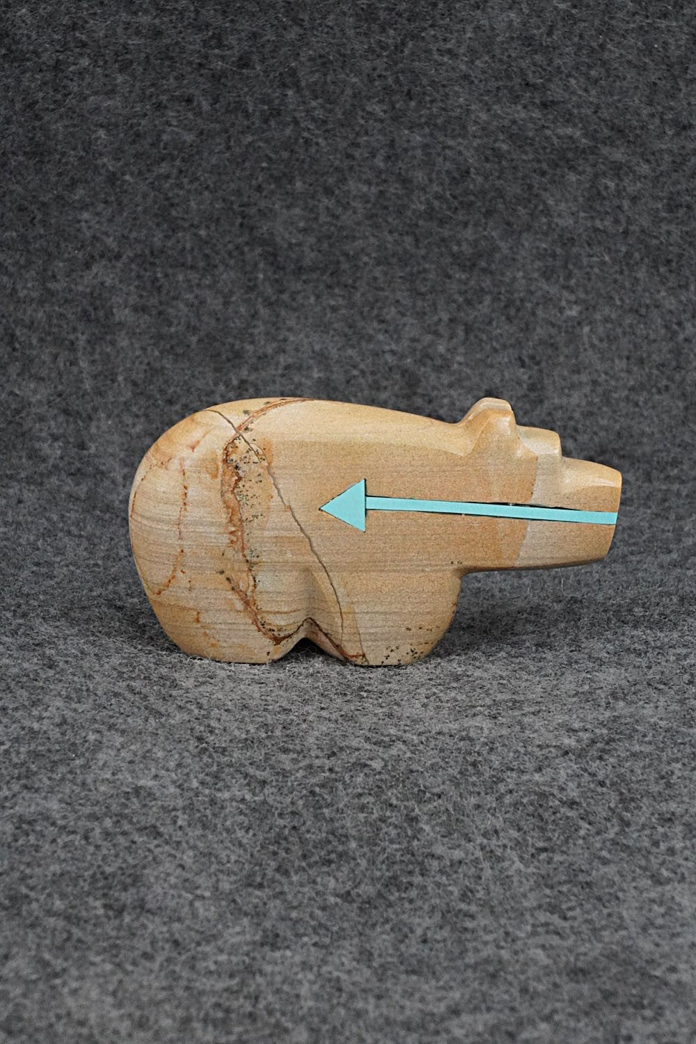 Bear Zuni Fetish Carving - Bernard Laiwakete