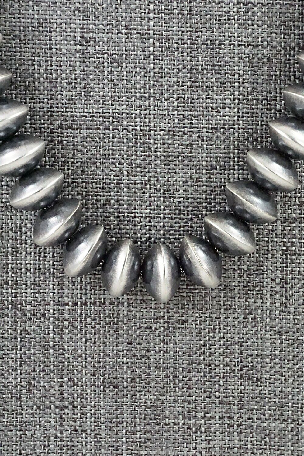Sterling Silver Navajo Pearl Necklace 20" - Presley Haley