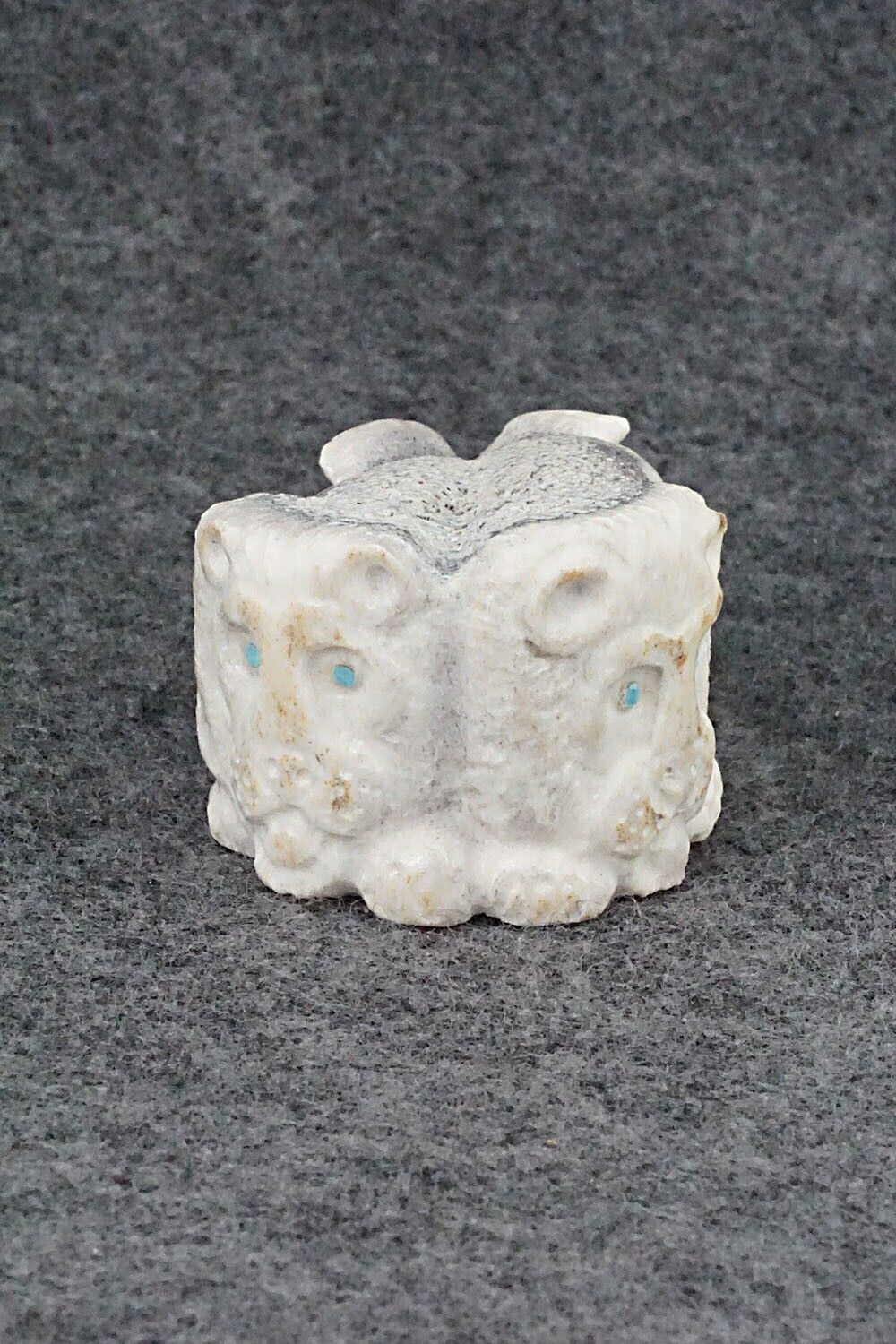 Lions Zuni Fetish Carving - Maxx Laate