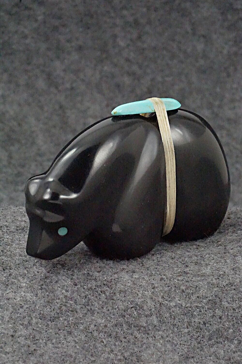 Bear Zuni Fetish Carving - Herbert Halate
