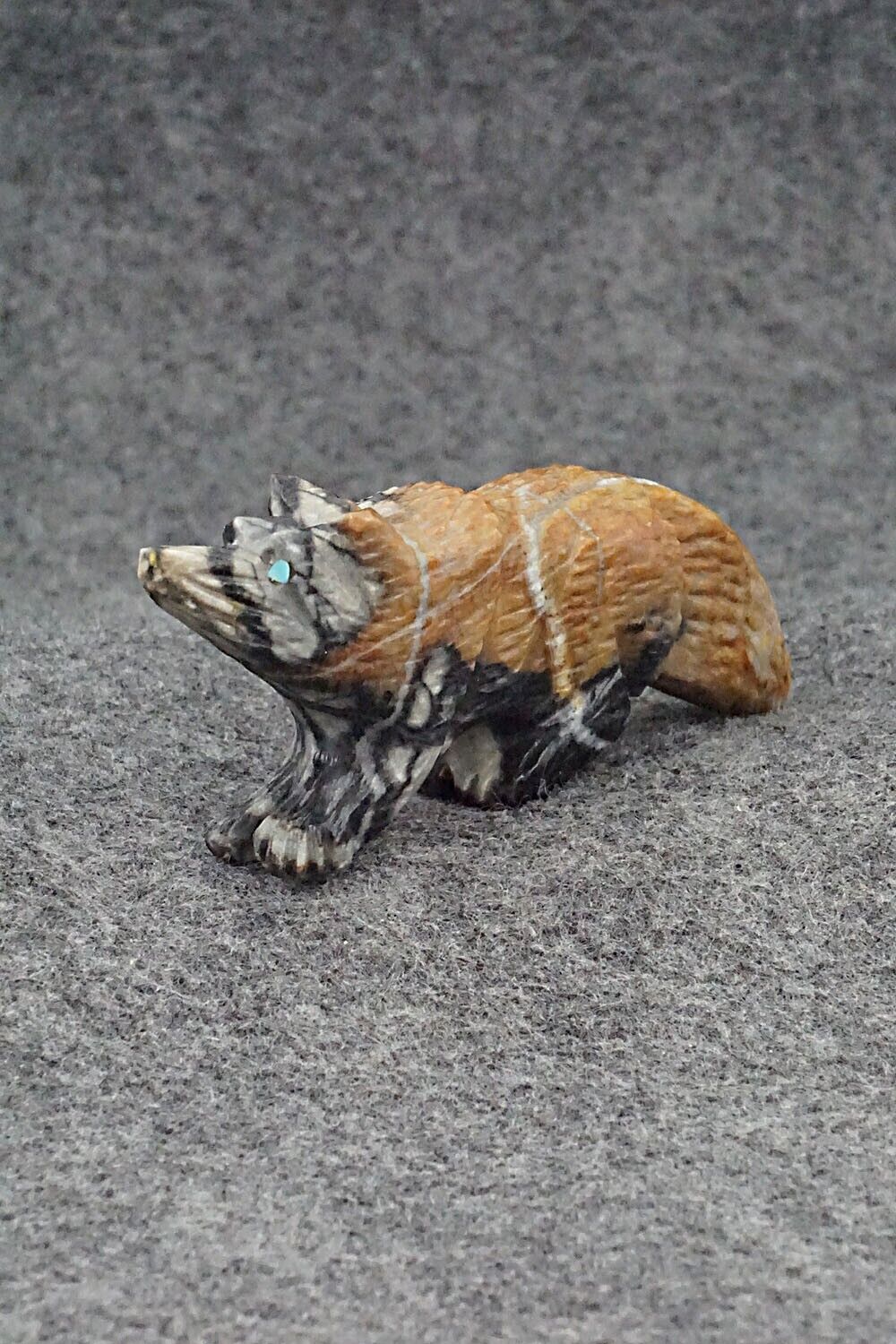 Wolf Zuni Fetish Carving - Tony Mackel