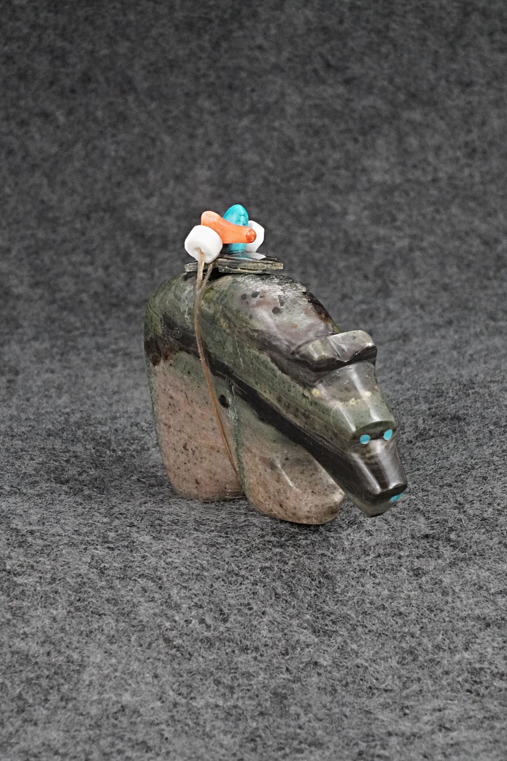 Bear Zuni Fetish Carving - Donavon Laiwakete