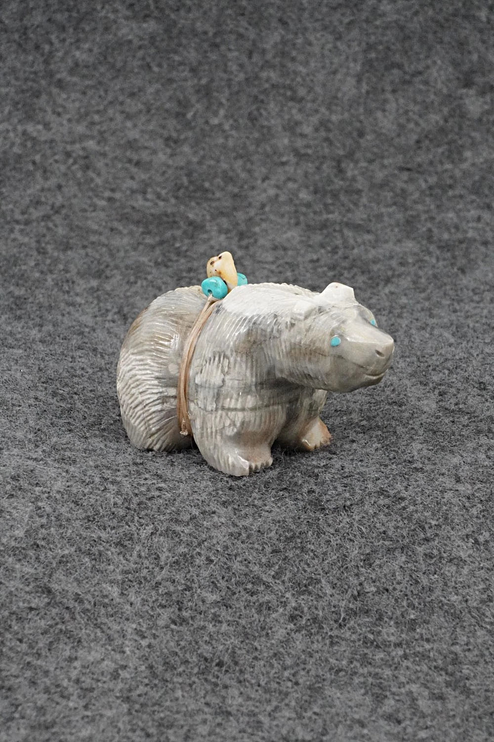 Bear Zuni Fetish Carving - Farlan & Paulette Quam
