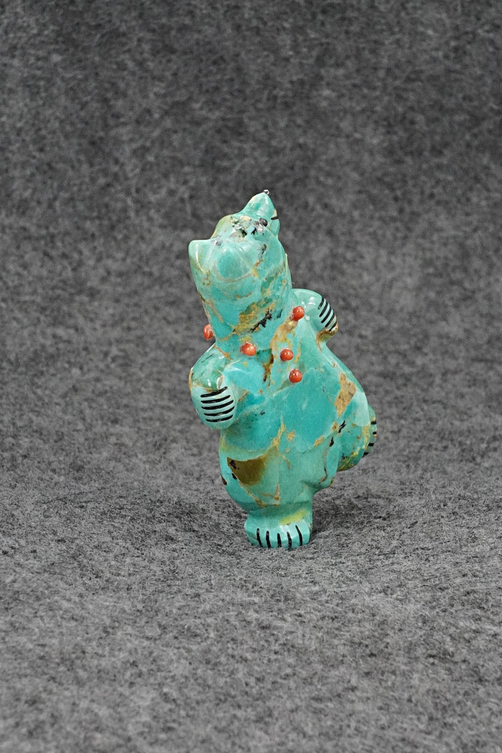 Bear Zuni Fetish Carving - Claudia Peina