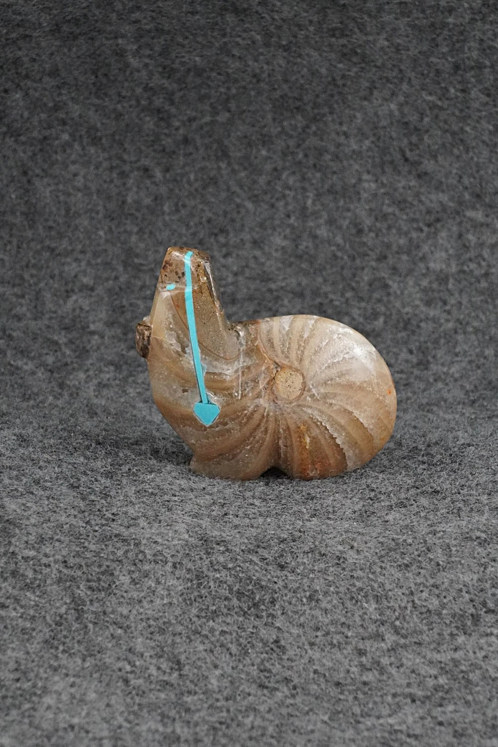 Bear Zuni Fetish Carving - Kenric Laiwakete