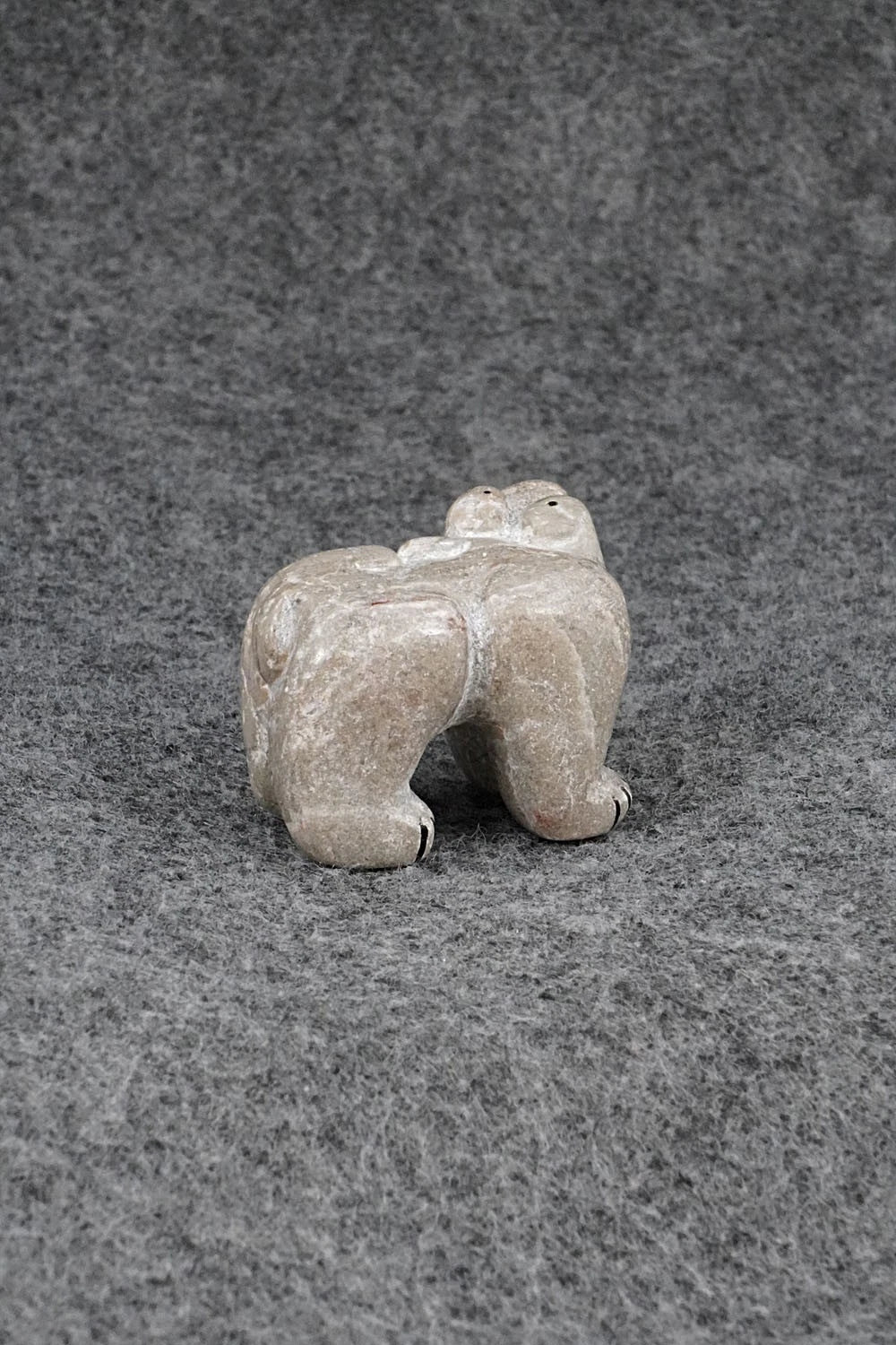 Bear Zuni Fetish Carving - Rick Kallestewa