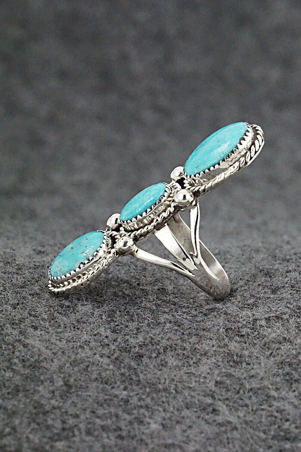 Turquoise & Sterling Silver Ring - Ernest Hawthorne - Size 7