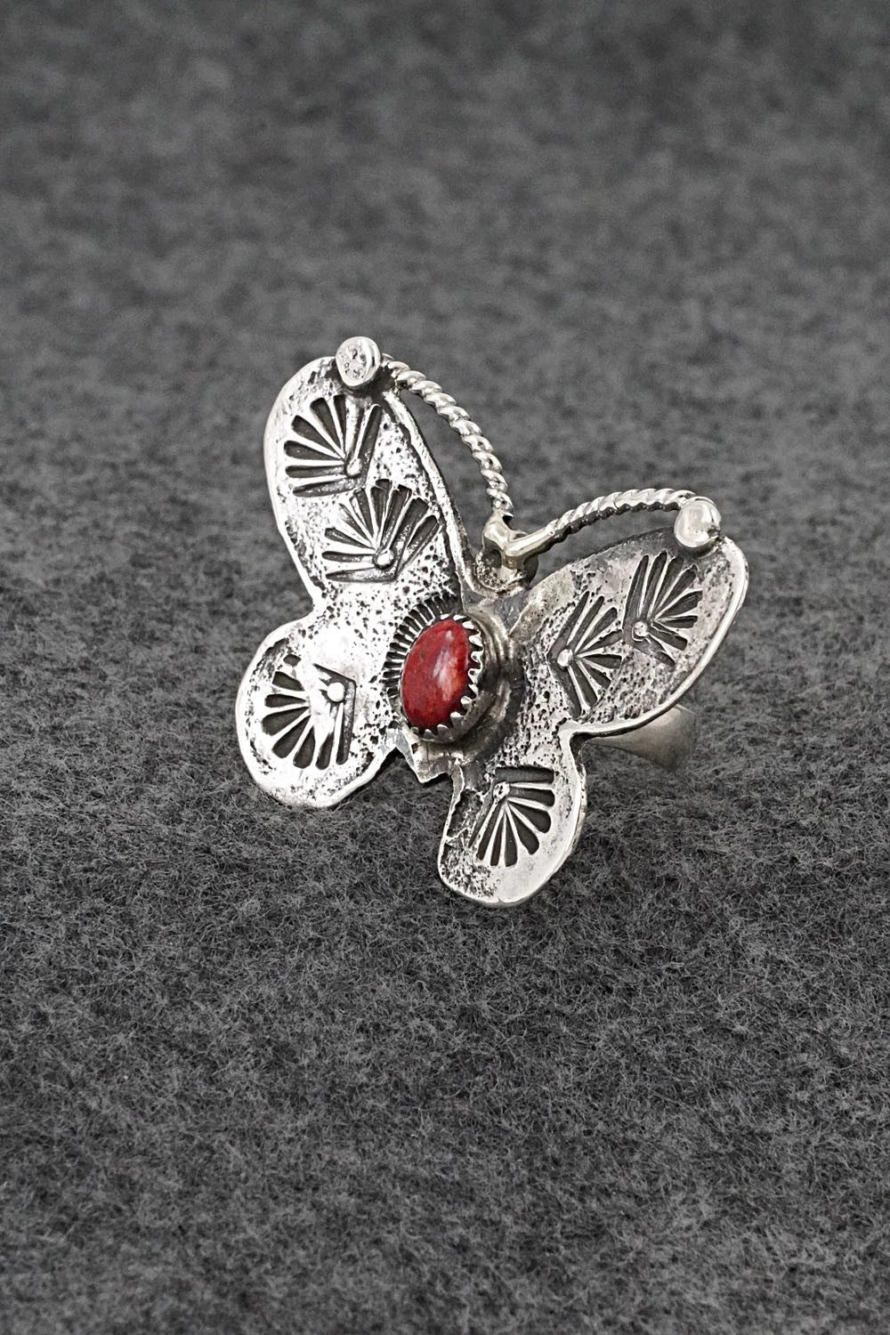 Coral & Sterling Silver Ring - Dymitri Arviso - Size 7.5