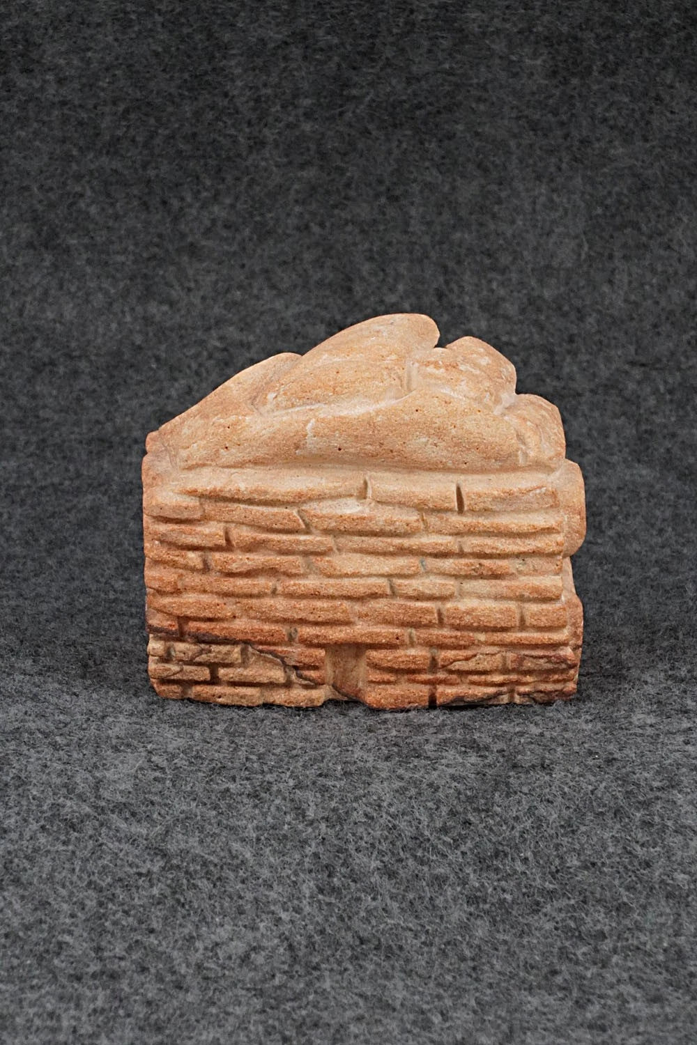 Pueblo Zuni Fetish Carving - Silvan Panteah