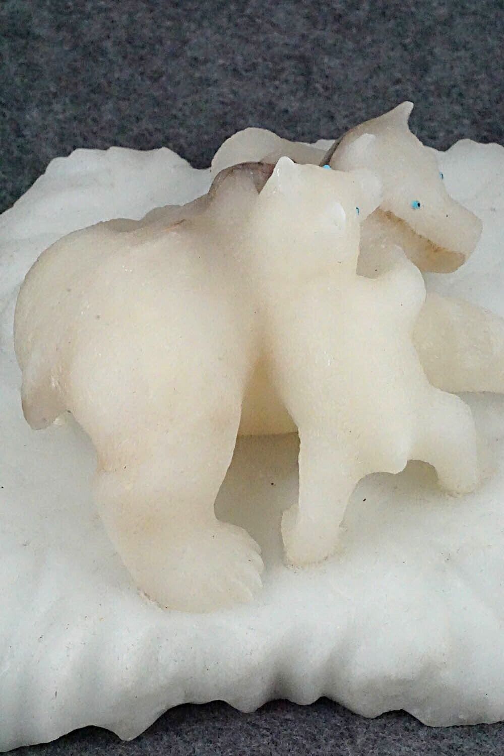 Polar Bear and Cub Zuni Fetish Carving - Travis Lasiloo