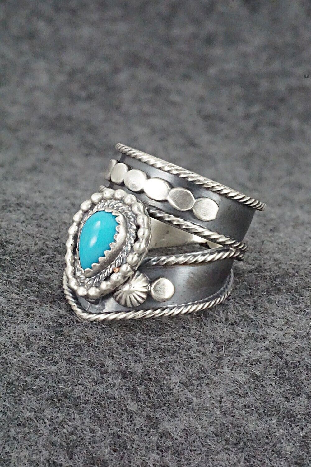 Turquoise & Sterling Silver Ring - Tom Lewis - Size 8