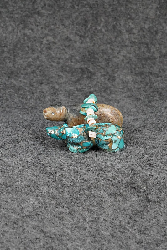 Bear Zuni Fetish Carving - Daisy Rose Leonard