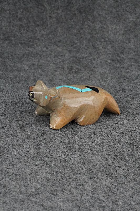 Badger Zuni Fetish Carving - Enrike Leekya