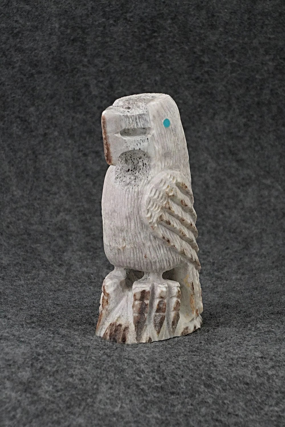 Eagle Zuni Fetish Carving - Gerrick Weeka