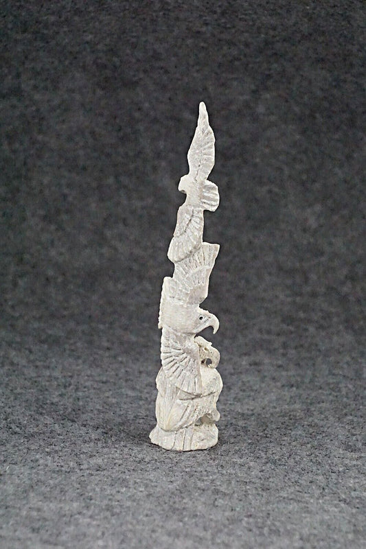Eagles Zuni Fetish Carving - Lewis Malie Jr.