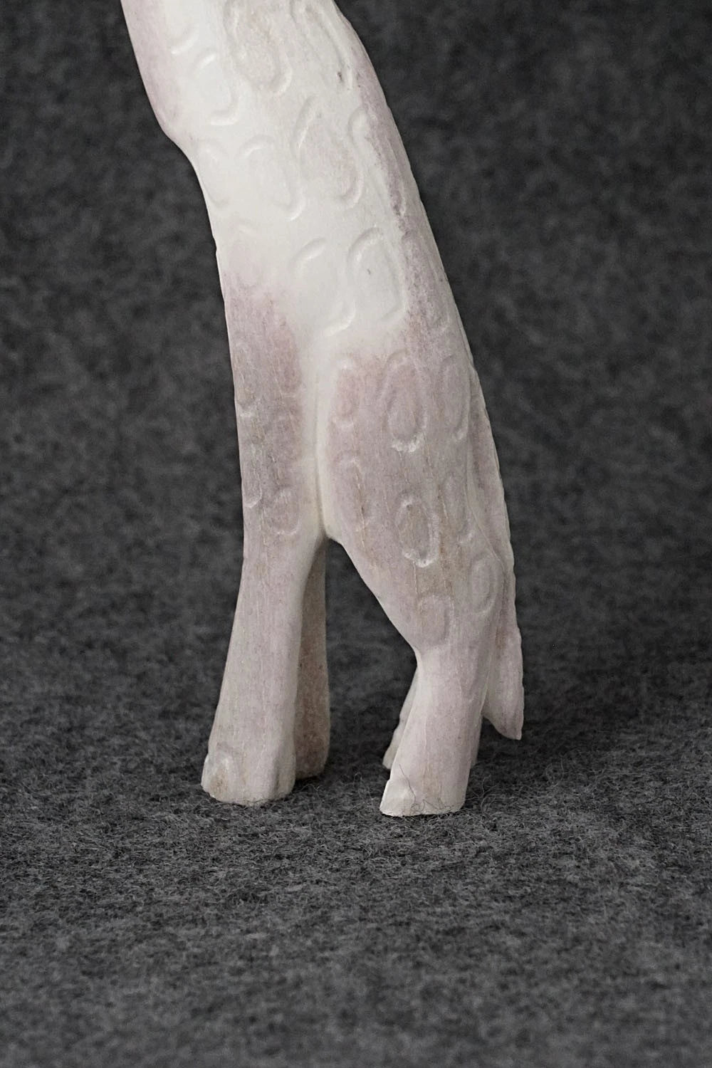 Giraffe Zuni Fetish Carving - Max Laate