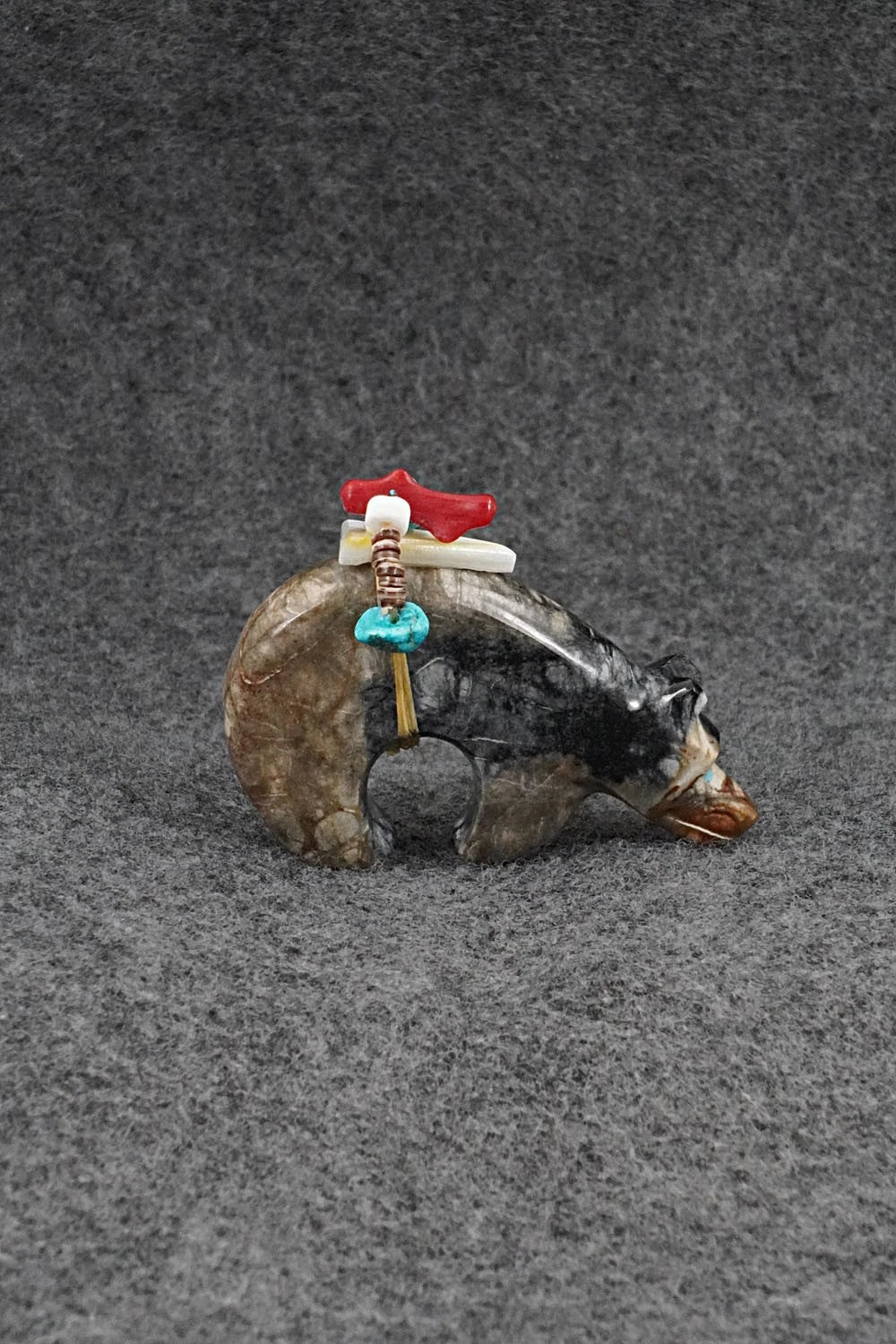 Bear Zuni Fetish Carving - Rodney Laiwakete