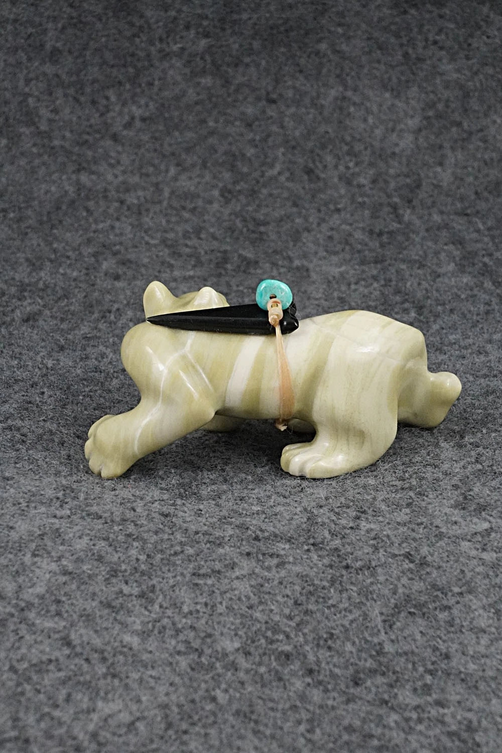 Mountain Lion Zuni Fetish Carving - Albert Eustace