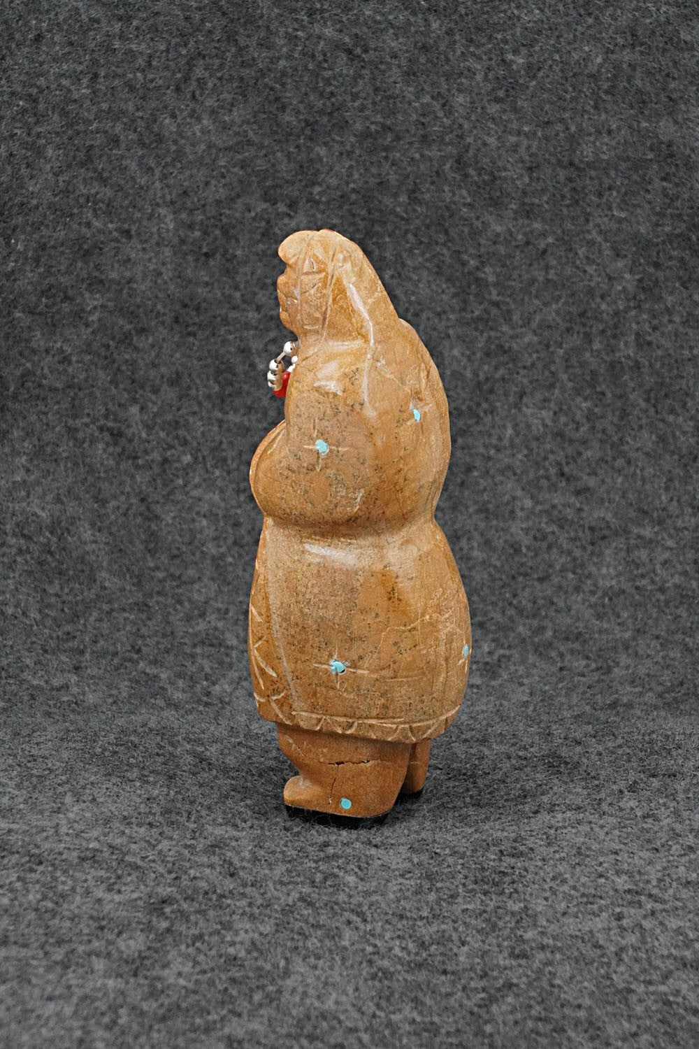 Zuni Woman Zuni Fetish Carving - Freddie Leekya