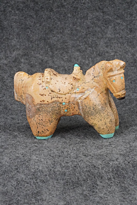 Horse Zuni Fetish Carving - Freddie Leekya