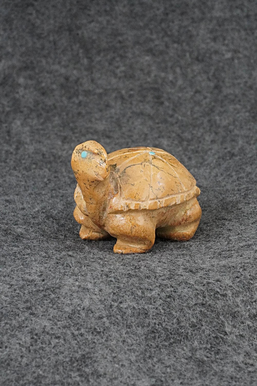Turtle Zuni Fetish Carving - Freddie Leekya