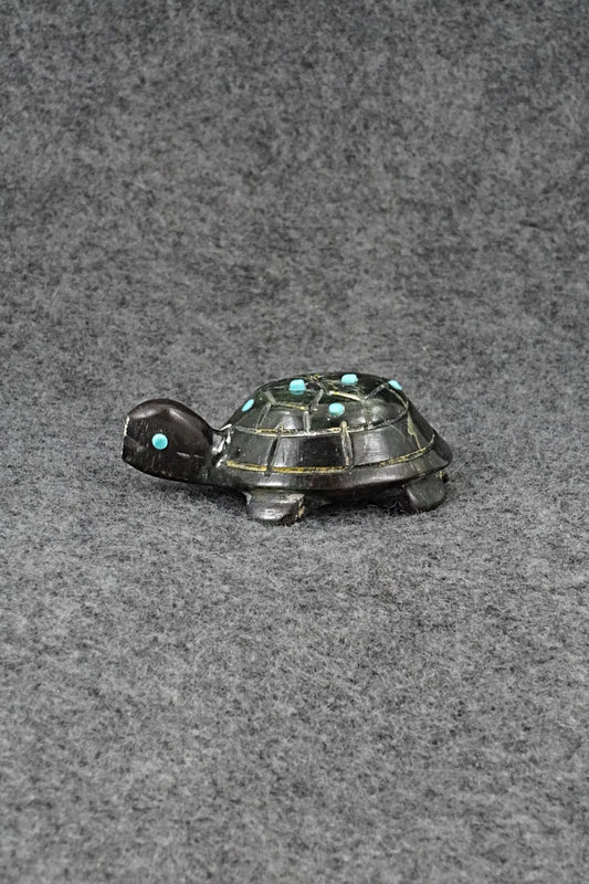 Turtle Zuni Fetish Carving - Ronnie Lunasee
