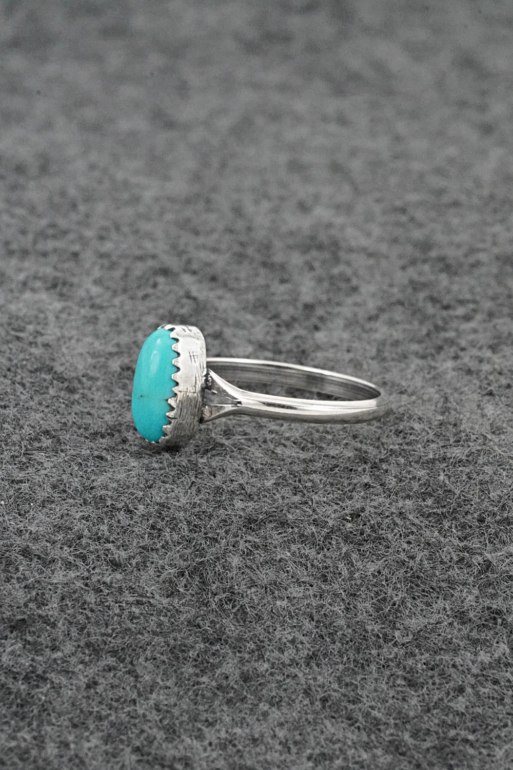 Turquoise & Sterling Silver Ring - Matthew Gordon - Size 7.5