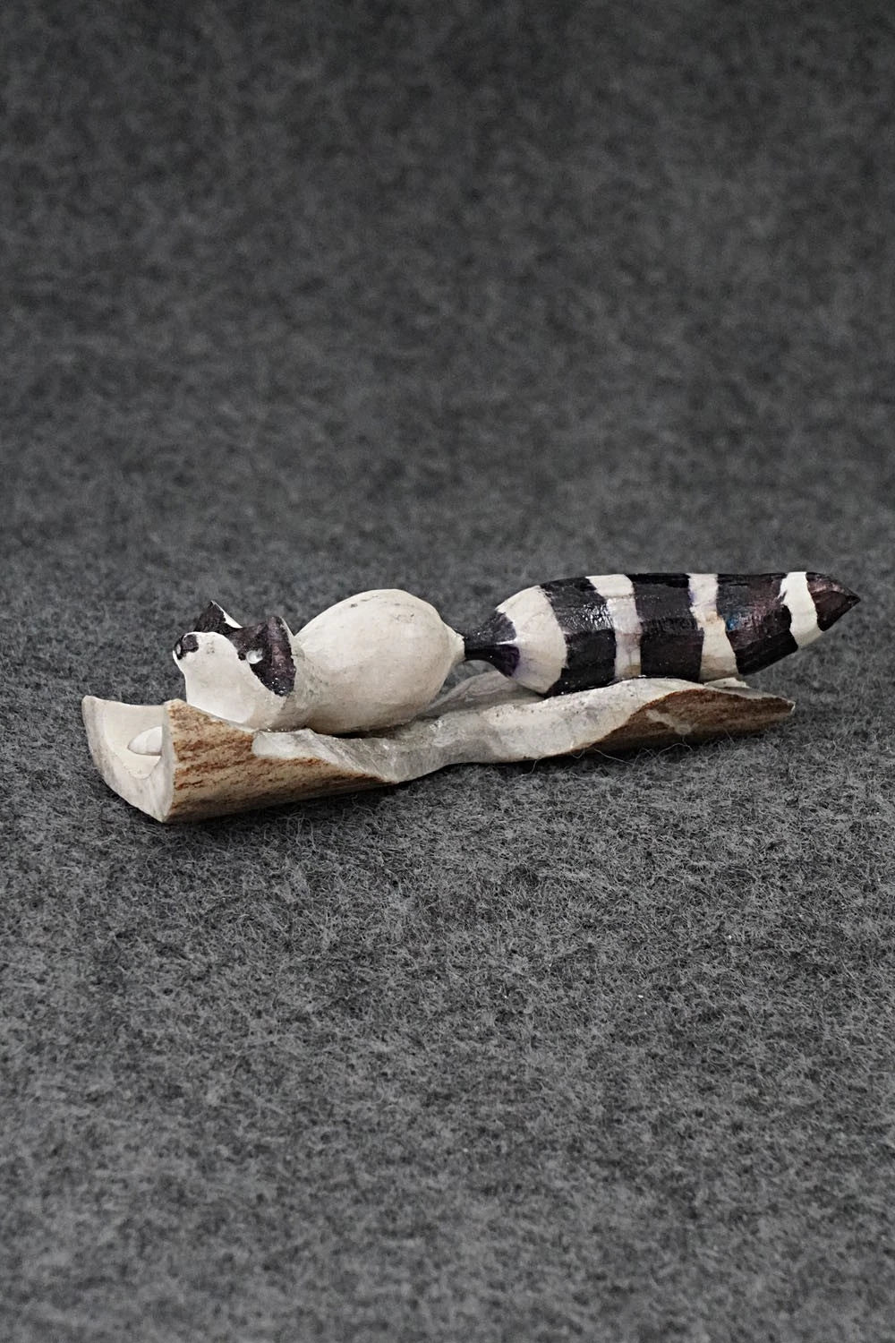 Raccoon Zuni Fetish Carving - Ruben Najara