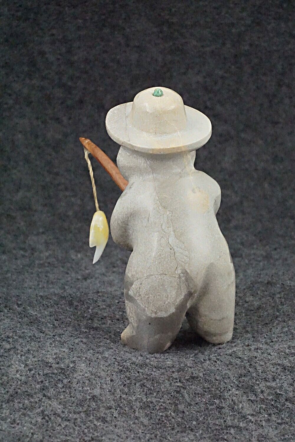 Bear with Fishing Pole Zuni Fetish Carving - Enrike Leekya
