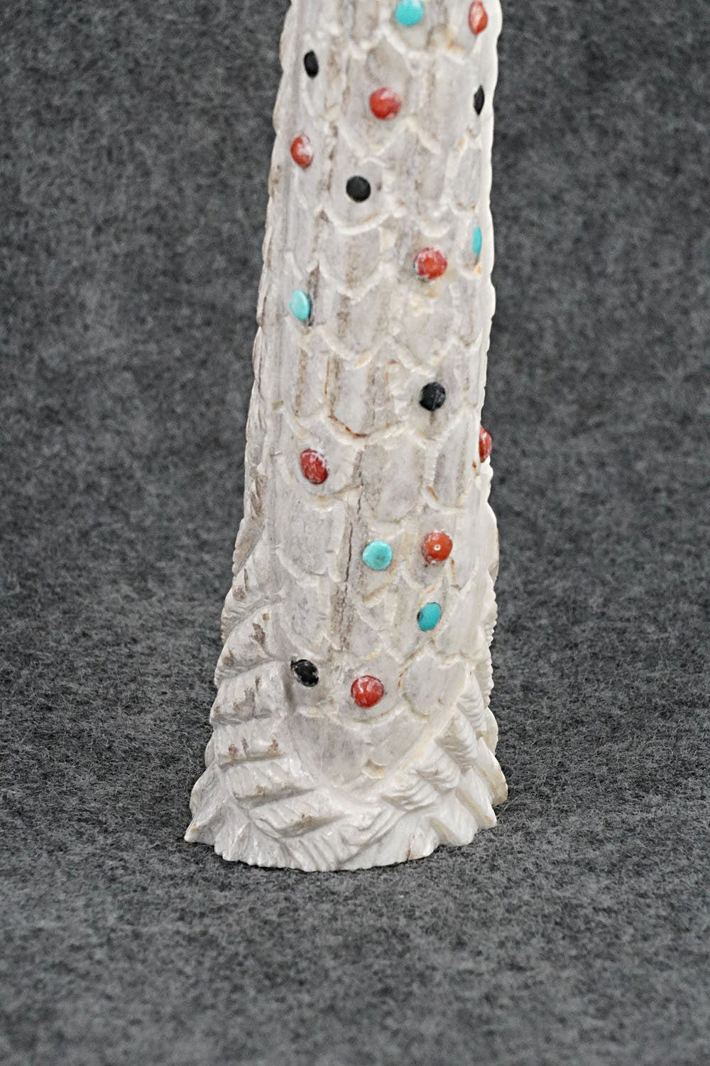 Corn Maiden Zuni Fetish Carving - Garrick Weeka