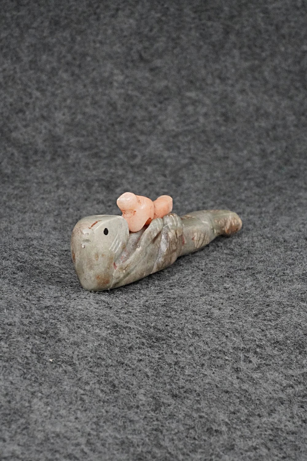 Otter Zuni Fetish Carving - Justin Red Elk