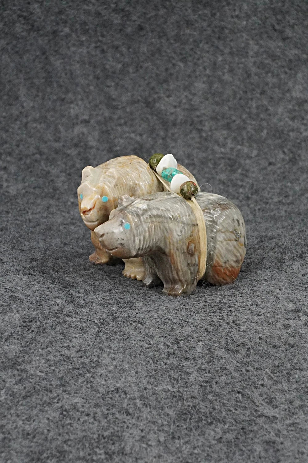 Bear Zuni Fetish Carving - Farlan & Paulette Quam